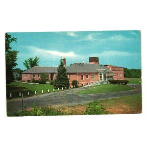 Huggins Memorial Hospital Vintage Postcard Wolfeboro NH Colorprint Publ  P7075